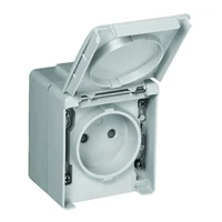 EFAPEL 48122_CBR IP65 Dugaszoló aljzat, gyerekzáras, FÖLDELETLEN fehér