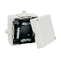 Kopos 8107 KA Zárt f.k. doboz IP54 -1/100db