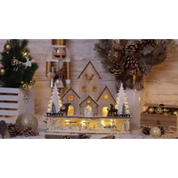 Tracon CHRWH9WW LED karácsonyi házikó tájképpel, fa, elemes (X22081) Timer 6+18h,9LED, 3000K, 2xAA