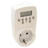 Tracon TKO-DHE Dugaszolható elektronikus kapcsolóóra, heti 230V, 16A, IP20
