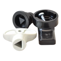 Tracon TME-ZMH Műanyag zár TME szekrényekhez, háromszög 8.5mm