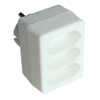 Tracon TNF3 Többférőhelyes csapos átalakító csatlakozó 250VAC, max.2,5A, 3xFrench