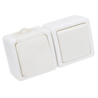 Tracon TR-PH03 Falon kívüli egy áramkörös kapcsoló+csatlakozóaljzat 16A/250VAC, IP54 (101)