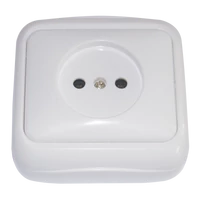 Tracon TTK-13 Falon kívüli csatl.aljzat, védőérintkező nélkül (tapétak.) 16A/250VAC, IP20