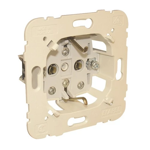 EFAPEL 21131 Földelt Schuko csatlakozóaljzat