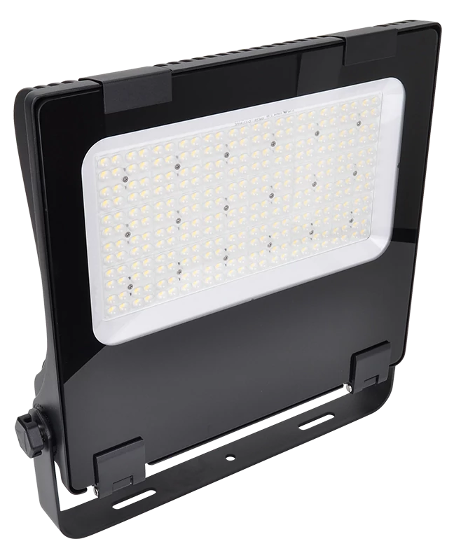 Tracon RHISA240W LED fényvető, aszimmetrikus 100-240VAC,50/60Hz,240W,32.400lm,4000K,IP66,EEI=D